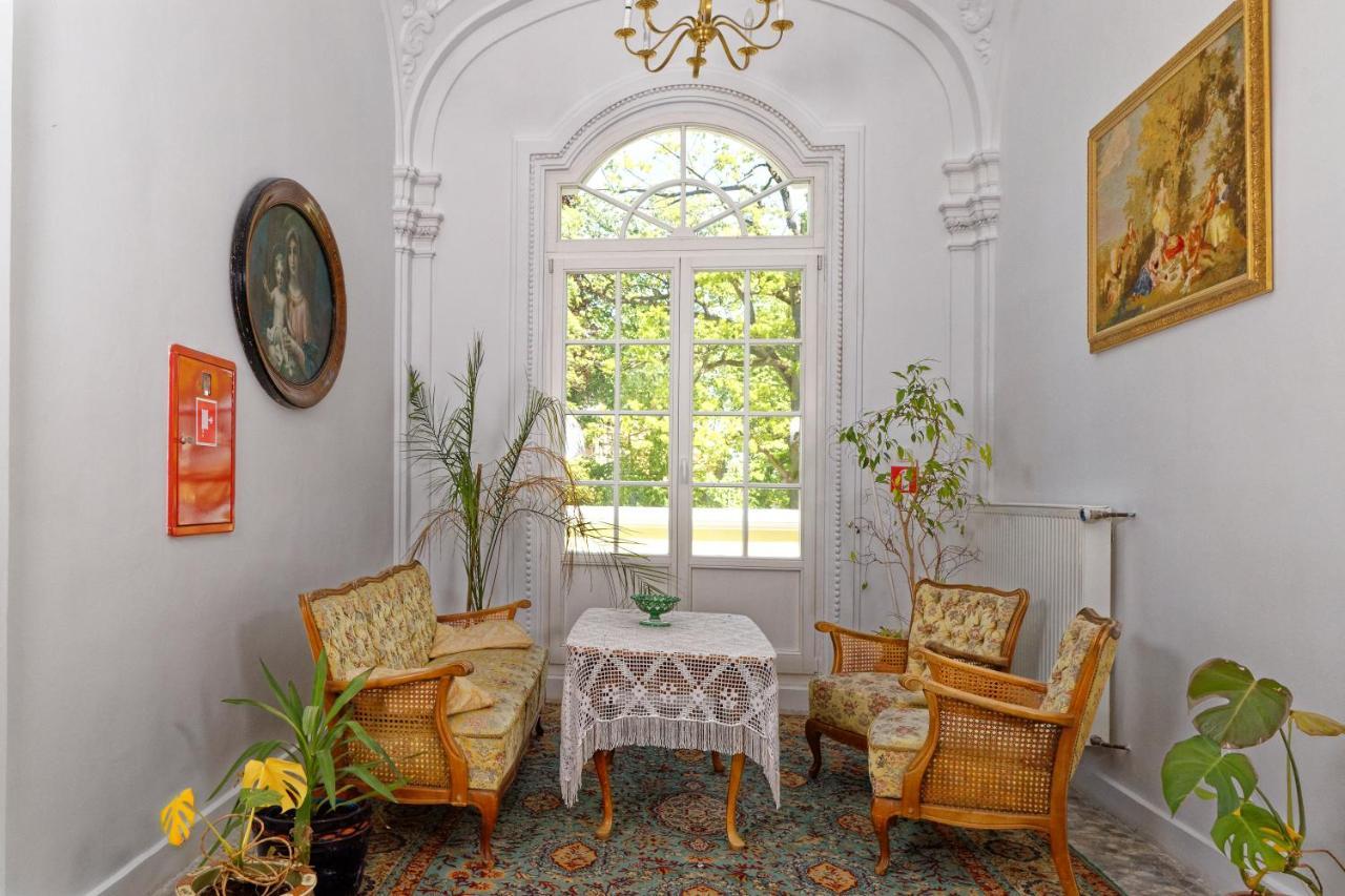 Palac Pensjonat Ptaszynka Грыфице Экстерьер фото
