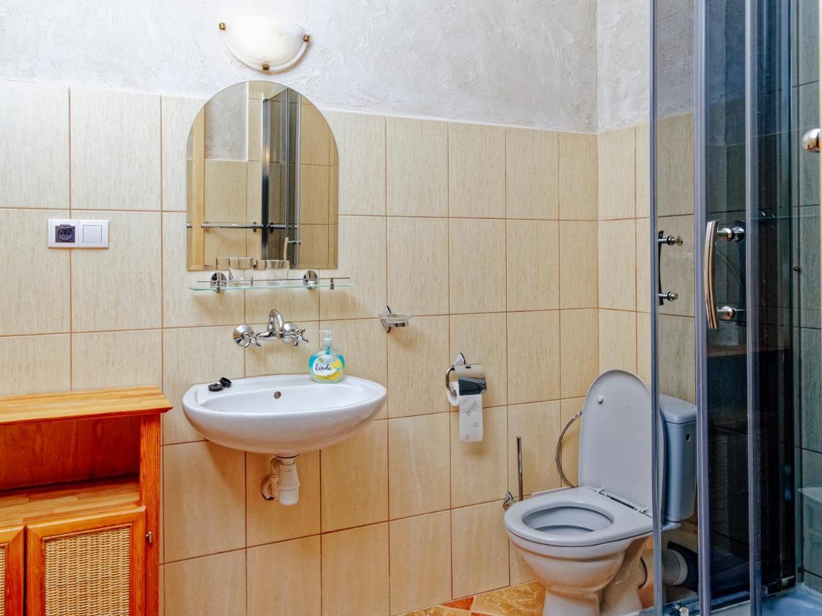 Palac Pensjonat Ptaszynka Грыфице Экстерьер фото