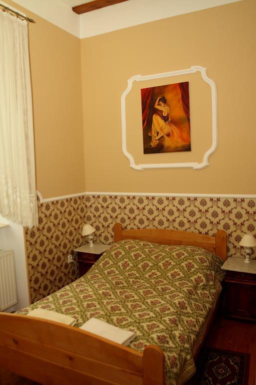 Palac Pensjonat Ptaszynka Грыфице Номер фото