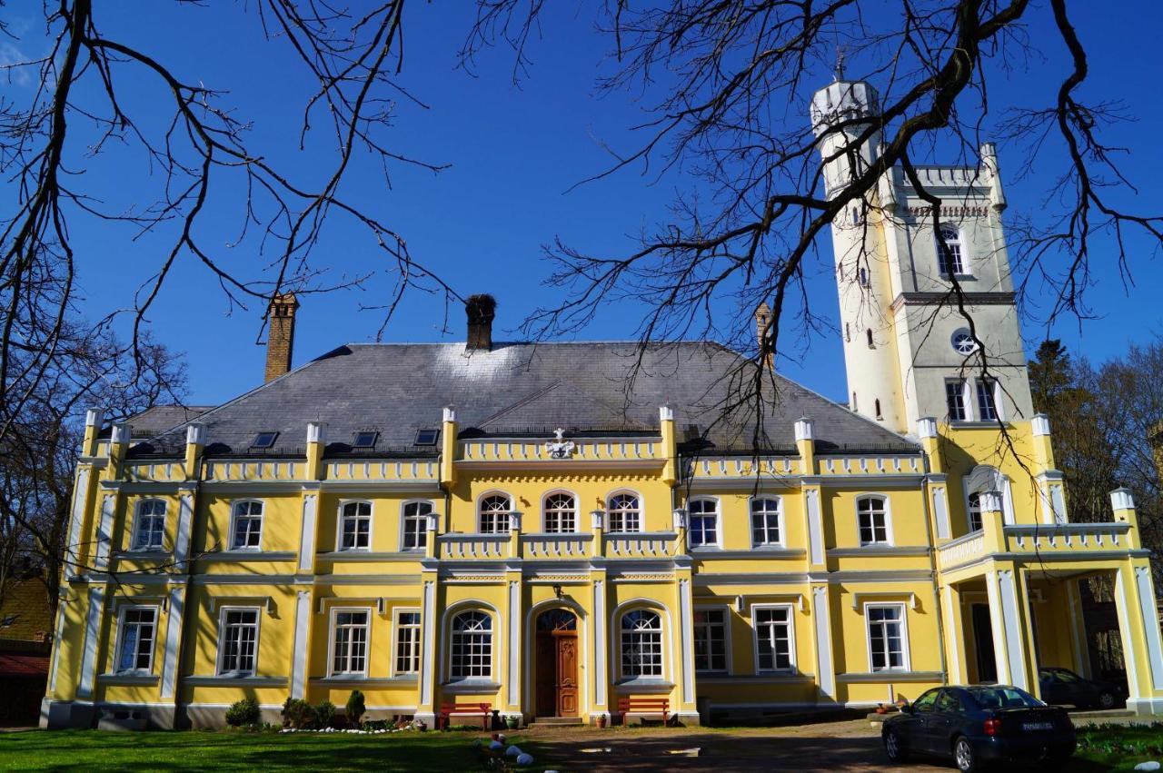 Palac Pensjonat Ptaszynka Грыфице Экстерьер фото