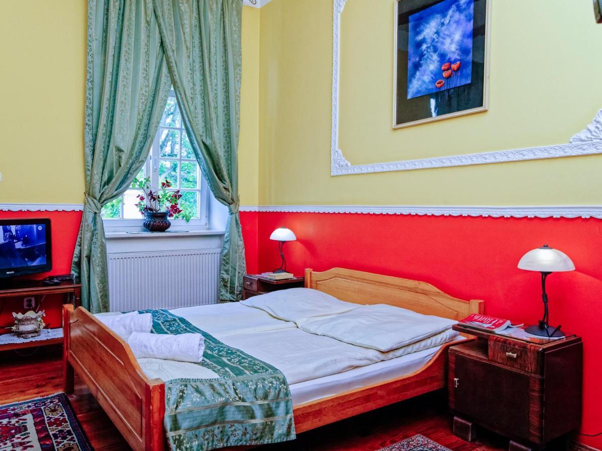 Palac Pensjonat Ptaszynka Грыфице Экстерьер фото