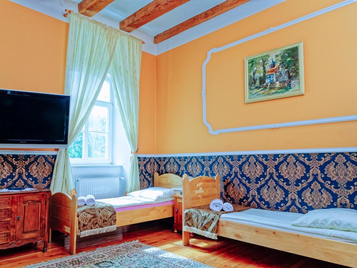 Palac Pensjonat Ptaszynka Грыфице Экстерьер фото